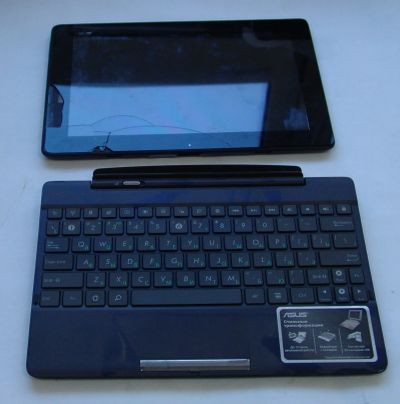 Лот: 15467639. Фото: 1. Планшет Asus transformer Pad TF300... Планшеты