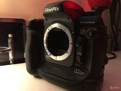 Лот: 16445797. Фото: 1. Fuji S3Pro Легенда цвета. Очень... Цифровые зеркальные
