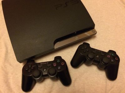 Лот: 12310135. Фото: 1. Игровая консоль Sony PlayStation... Игровые приставки, консоли