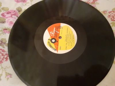 Лот: 19682366. Фото: 1. граммофон ! Патефон ! пластинки... Аудиозаписи