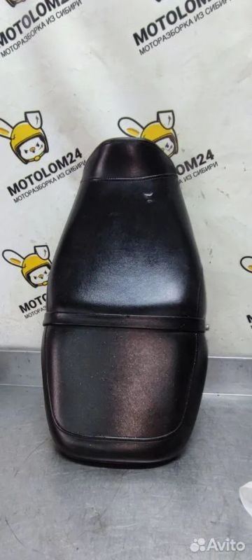 Лот: 22463166. Фото: 1. Сиденье Suzuki GSX 400 Impulse. Запчасти
