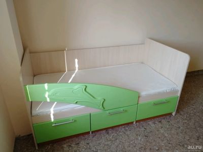Лот: 13686145. Фото: 1. Продам детскую кроватку, СР0ЧНО... Детские кровати и кроватки