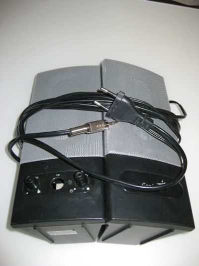 Лот: 16978226. Фото: 1. Компьютерные колонки Genius SP-F200. Акустические системы