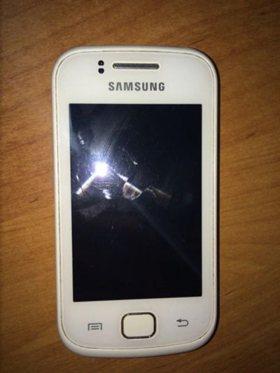 Лот: 6634425. Фото: 1. Смартфон Samsung Galaxy gio gt... Смартфоны