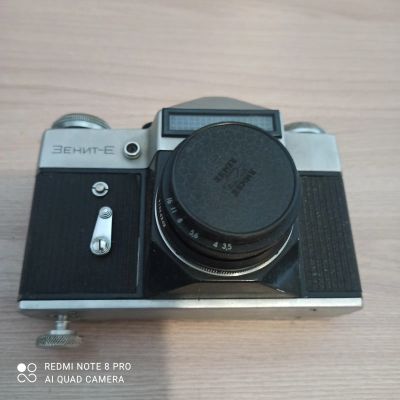 Лот: 19977320. Фото: 1. Фотоаппарат Зенит Е. Плёночные зеркальные
