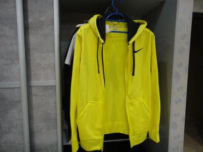 Лот: 21637189. Фото: 1. Стильныe олимпийки Nike оригинал... Свитеры, толстовки