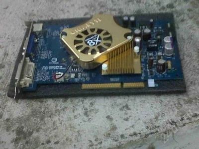 Лот: 1207061. Фото: 1. GIGABYTE GeForce 6600 300Mhz AGP... Видеокарты