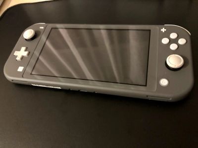 Лот: 17407888. Фото: 1. Nintendo Switch lite + Samsung... Игровые приставки, консоли