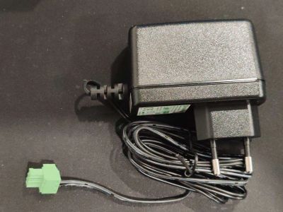 Лот: 23598064. Фото: 1. Блок питания 12V 1,25A (15W) универсальный... Зарядные устройства, блоки питания для бытовой техники