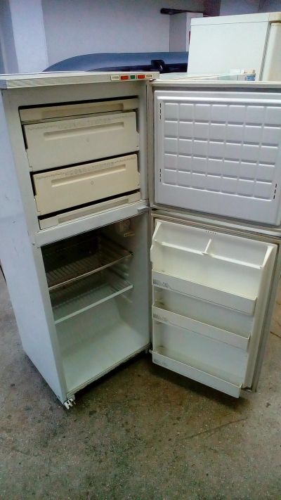Лот: 11673773. Фото: 1. Холодильник Бирюса-22 . Гарантия... Холодильники, морозильные камеры