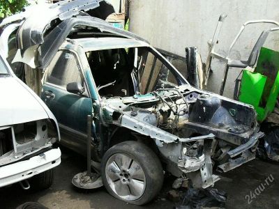 Лот: 1059131. Фото: 1. Subaru Forester Turbo (Аварийный... Автомобили