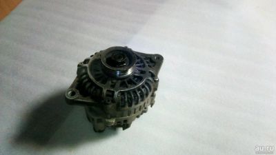 Лот: 10503058. Фото: 1. Mazda familia генератор. Двигатель и элементы двигателя