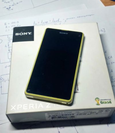 Лот: 5215737. Фото: 1. Sony Xperia Z1 Compact повторные... Смартфоны