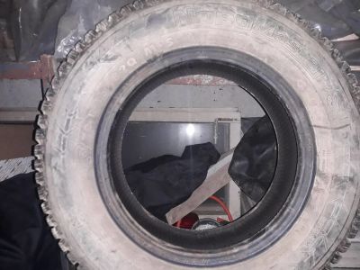 Лот: 12436123. Фото: 1. Зимняя шипованная резина размер... Шины