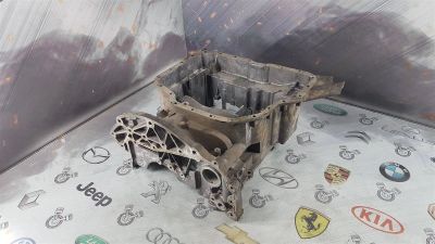 Лот: 23587682. Фото: 1. Поддон Audi Q7 BUG 059103603AP. Двигатель и элементы двигателя