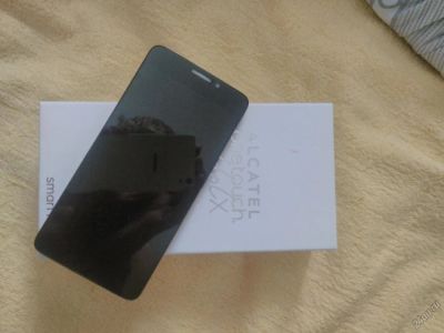 Лот: 6782484. Фото: 1. Смартфон Alcatel (TCL) OneTouch... Смартфоны