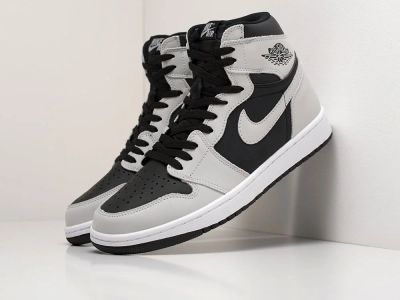 Лот: 18655810. Фото: 1. Кроссовки Nike Air Jordan 1 High... Кеды, кроссовки, слипоны