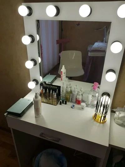 Лот: 11425807. Фото: 1. Туалетный столик. Зеркало с подсветкой... Туалетные столики