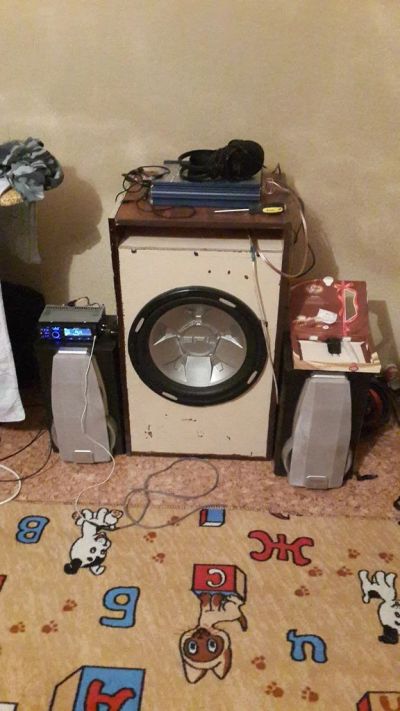 Лот: 4124978. Фото: 1. Срочно. авто сабвуфер 15" в коробе... Сабвуферы