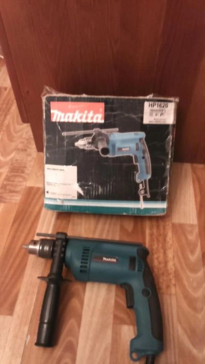 Лот: 10483316. Фото: 1. Дрель ударная Makita HP 1620. Электроинструмент