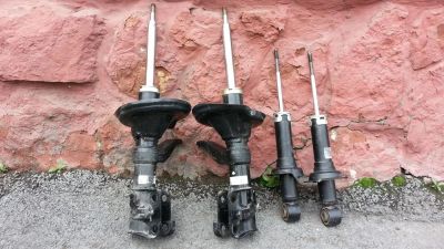 Лот: 3028608. Фото: 1. Стойки(комплект) Honda CRV(кузов... Ходовая, подвеска, рулевое управление