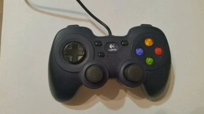Лот: 9294021. Фото: 1. Джойстик игровой Logitech. Рули, джойстики