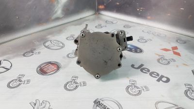Лот: 24420898. Фото: 1. Насос вакуумный Audi A5 CDHB 06J145100G. Двигатель и элементы двигателя