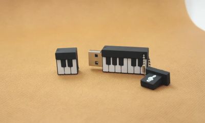 Лот: 6652566. Фото: 1. USB flash ( флешка ) музыкальный... USB-флеш карты