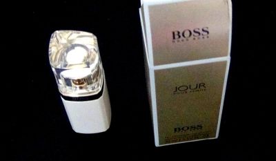 Лот: 6889541. Фото: 1. Духи Hugo Boss 30 мл. Женская парфюмерия