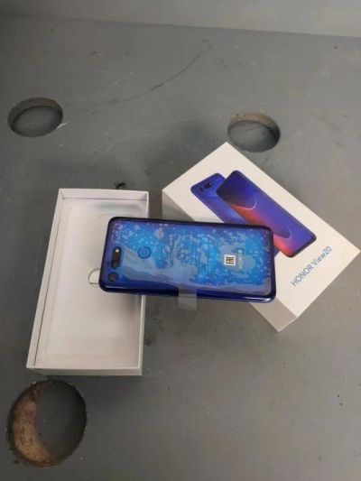 Лот: 17218737. Фото: 1. Honor View20. Смартфоны
