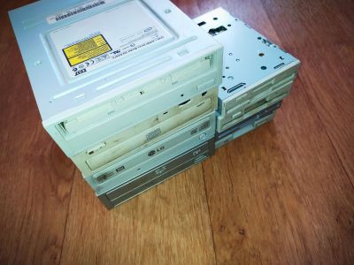 Лот: 17342718. Фото: 1. Дисководы. Приводы CD, DVD, BR, FDD