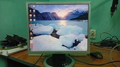Лот: 18199676. Фото: 1. Монитор Samsung SyncMaster 740N... ЖК-мониторы