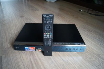 Лот: 5664525. Фото: 1. Blue Ray player LG BD390. DVD, Blu-Ray плееры