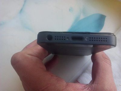 Лот: 2980107. Фото: 1. Iphone 5 32gb Black читаем описание... Смартфоны