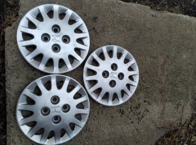 Лот: 17544260. Фото: 1. Колпаки R14 Honda оригинал. Торги... Колпаки