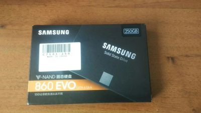 Лот: 13396040. Фото: 1. SSD Samsung 860 EVO. SSD-накопители