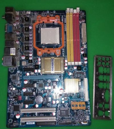 Лот: 9437992. Фото: 1. Материнская плата Gigabyte GA-MA770-DS3. Материнские платы