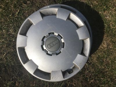 Лот: 13702943. Фото: 1. оригинальные колпаки AUDI 16 дюймов. Колпаки