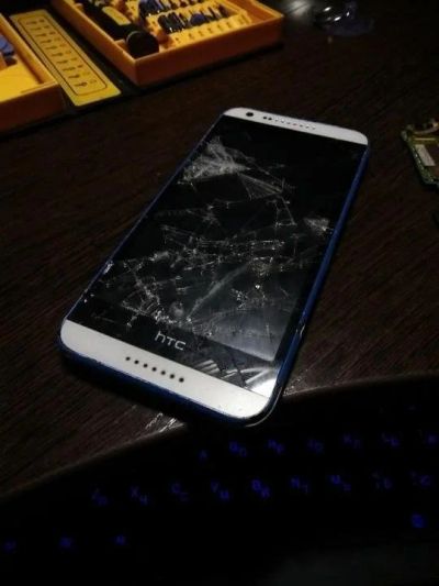 Лот: 10800296. Фото: 1. HTC Desire 620g dual sim. Смартфоны