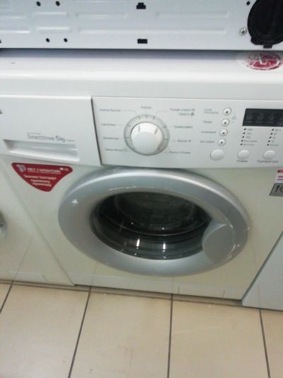 Лот: 15245384. Фото: 1. Стиральная машина LG F1068LD1. Стиральные машины