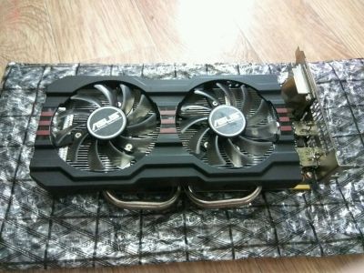 Лот: 9388934. Фото: 1. Видеокарта Asus Radeon HD7700. Видеокарты