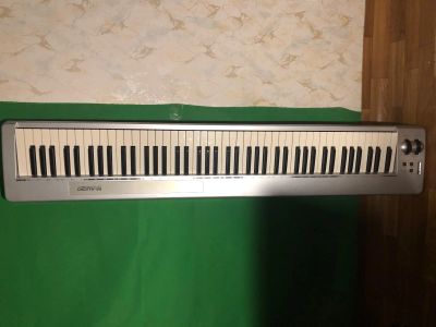 Лот: 15575616. Фото: 1. M-audio keystation 88’es миди... MIDI-оборудование
