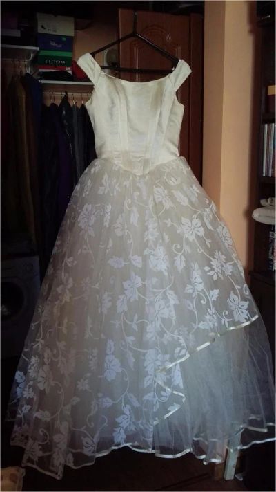 Лот: 9315372. Фото: 1. Свадебное платье цвет айвори. Свадебные платья