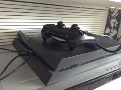 Лот: 6130401. Фото: 1. Sony 4. Игровые приставки, консоли