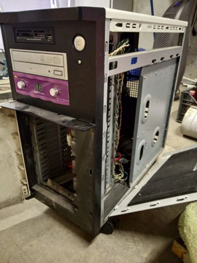 Лот: 14726651. Фото: 1. Корпус ATX Просторный 8 мест для... Корпуса, блоки питания