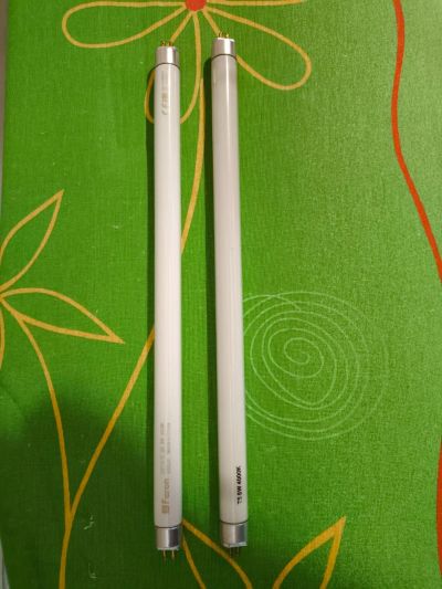 Лот: 25897253. Фото: 1. Лампы люминесцентные 2шт. Лампочки