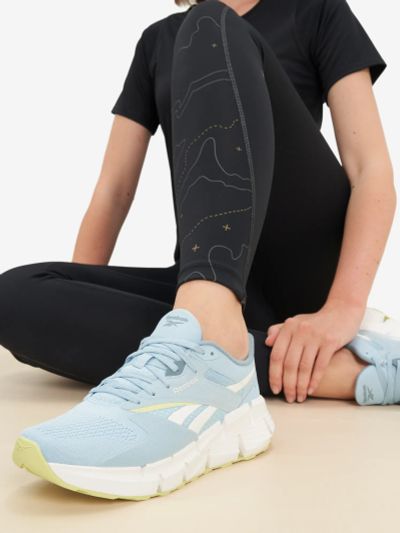 Лот: 24285010. Фото: 1. Кроссовки женские Reebok Zig Dynamica... Кеды, кроссовки, слипоны