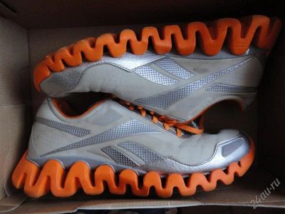 Лот: 1591817. Фото: 1. Кроссовки Reebok Zigtech. Кеды, кроссовки, слипоны