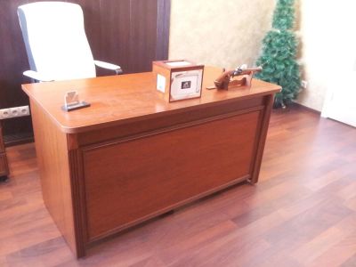 Лот: 11432780. Фото: 1. Письменный стол Шатура (с обрамлением... Компьютерные и письменные столы