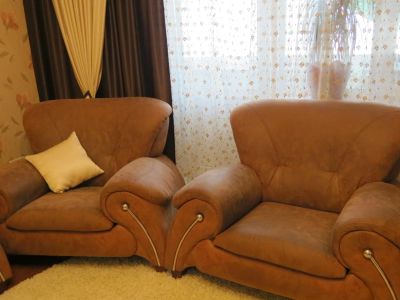 Лот: 5027764. Фото: 1. Диван(кровать)+2 кресла. Кресла, пуфы